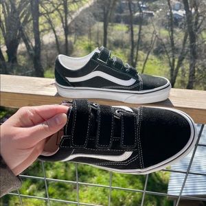 Suede Velcro vans like brand new